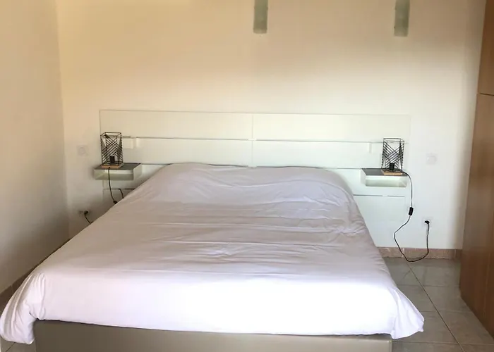 Apartamento Residences Anna Centuri