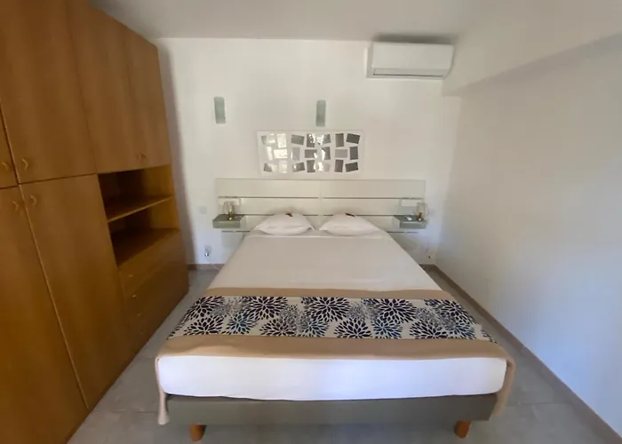 Residences Anna Centuri